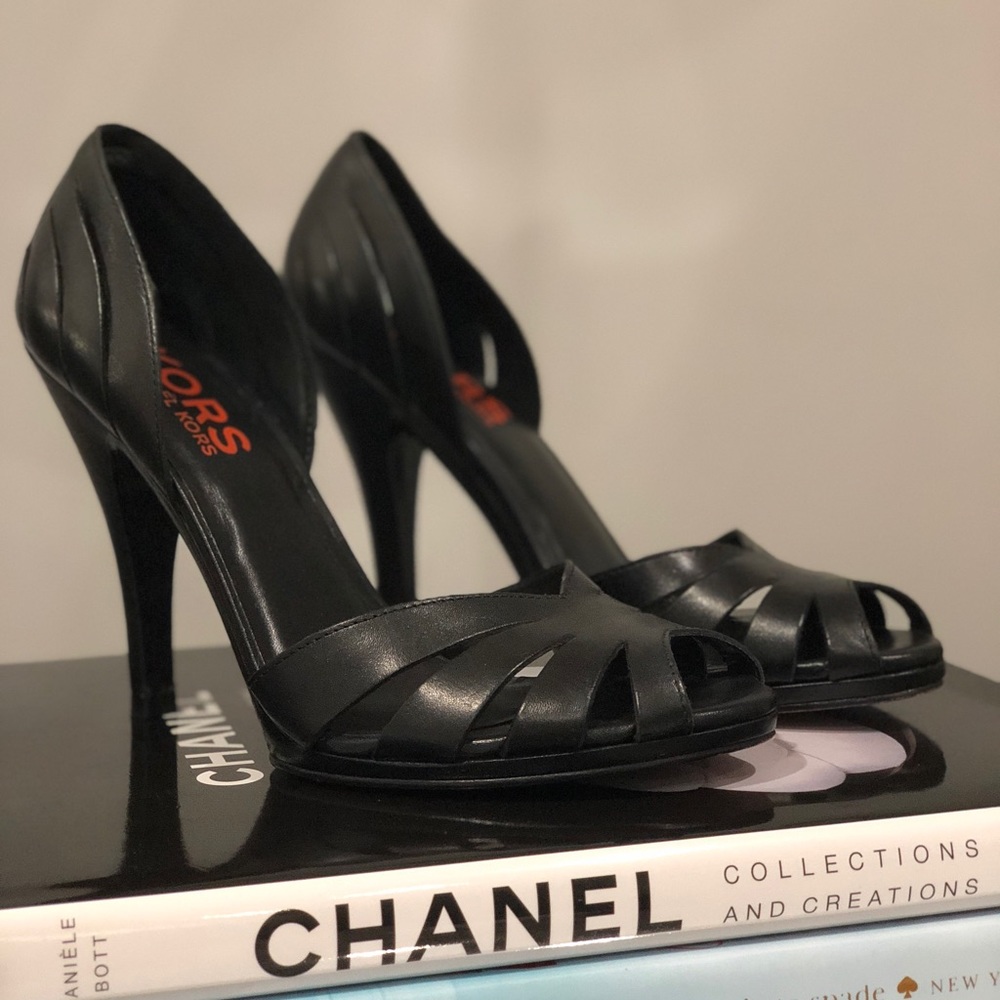 Michael Kors black leather sandals